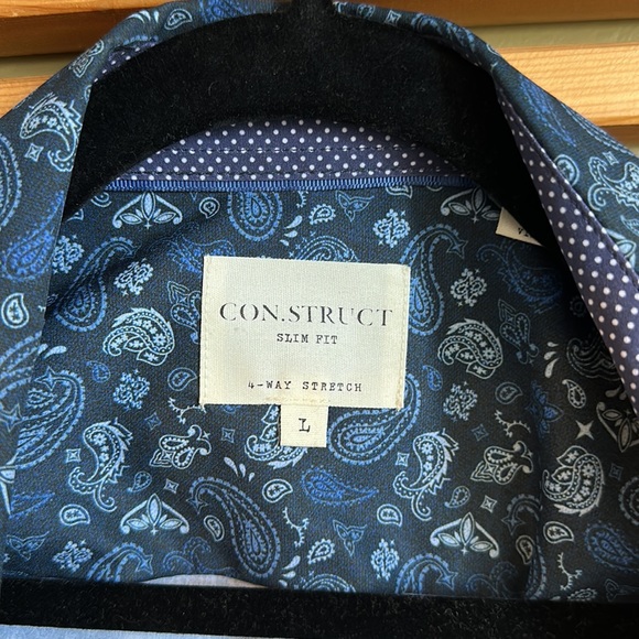 Construct button down. - Picture 3 of 4